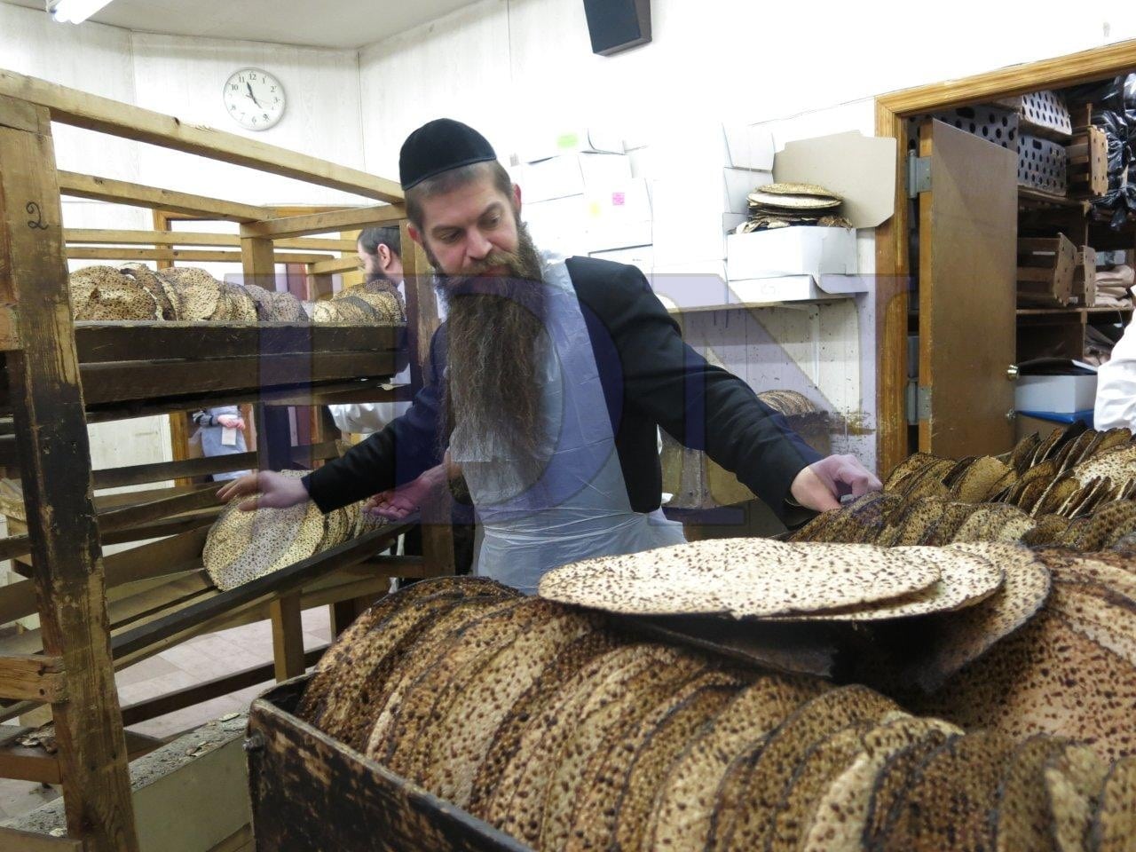 IX Lois Concernant la consommation de Matsa la veille de Pessa’h - Torath Hamoadim