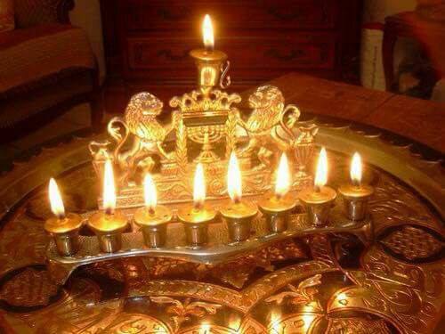 Pourquoi augmenter les bougies de Hanoukka de jour en jour?