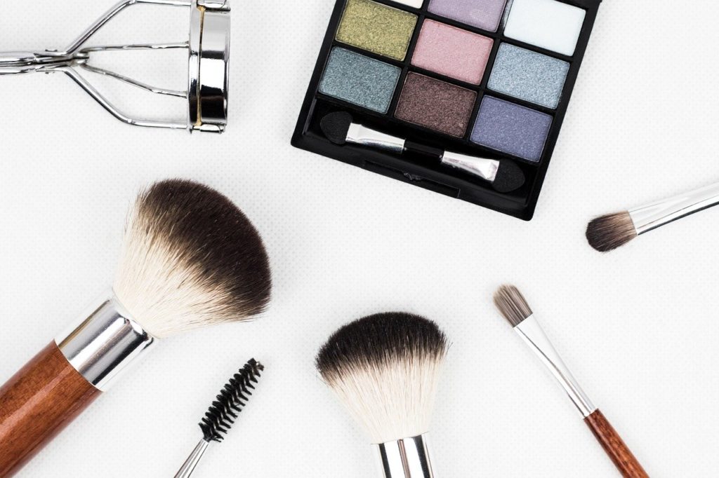 Maquillage le jour de Tisha Béav