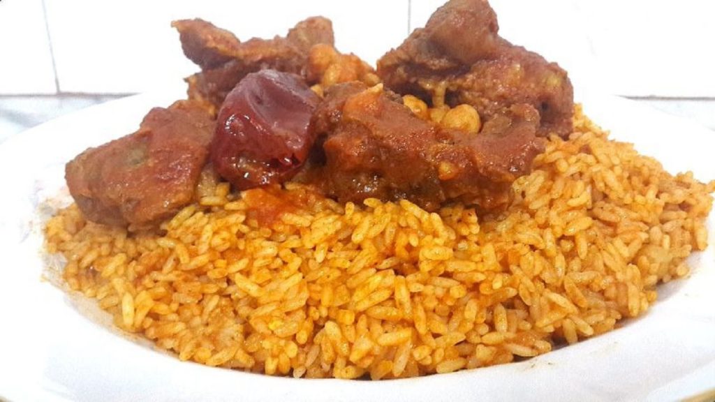 Ikar véTafel Riz à la viande